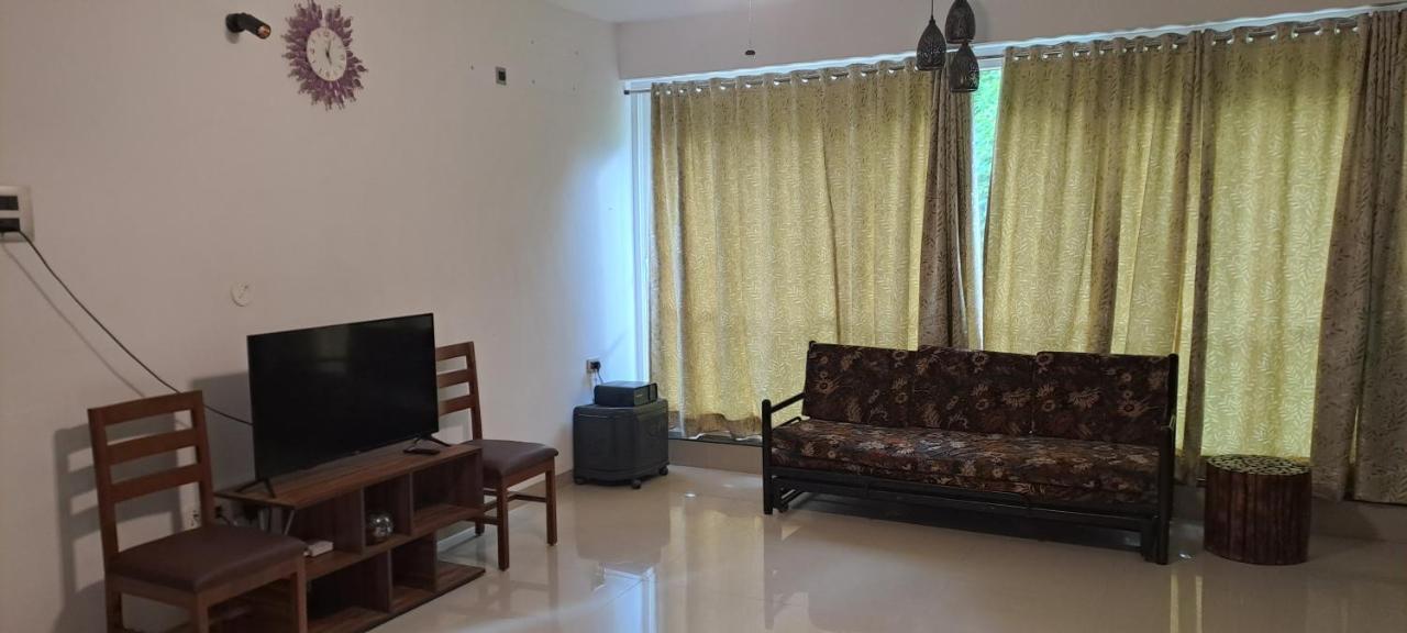 Ranghavi Sands Apartment With Pool - Near Beach And Dabolim Airport Bogmalo Exterior foto